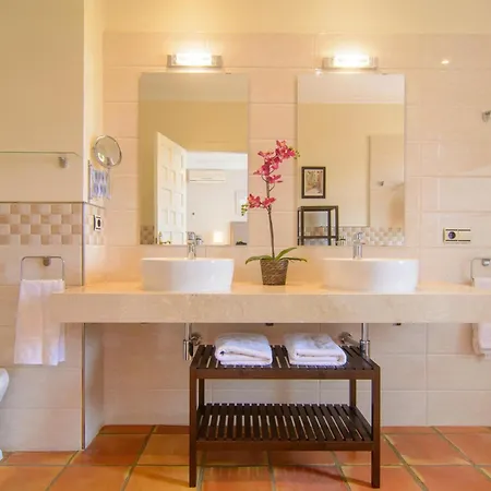 Holiday home San Pedro 6 Bedroom Villa, Heated Pool, Bbq, Wifi